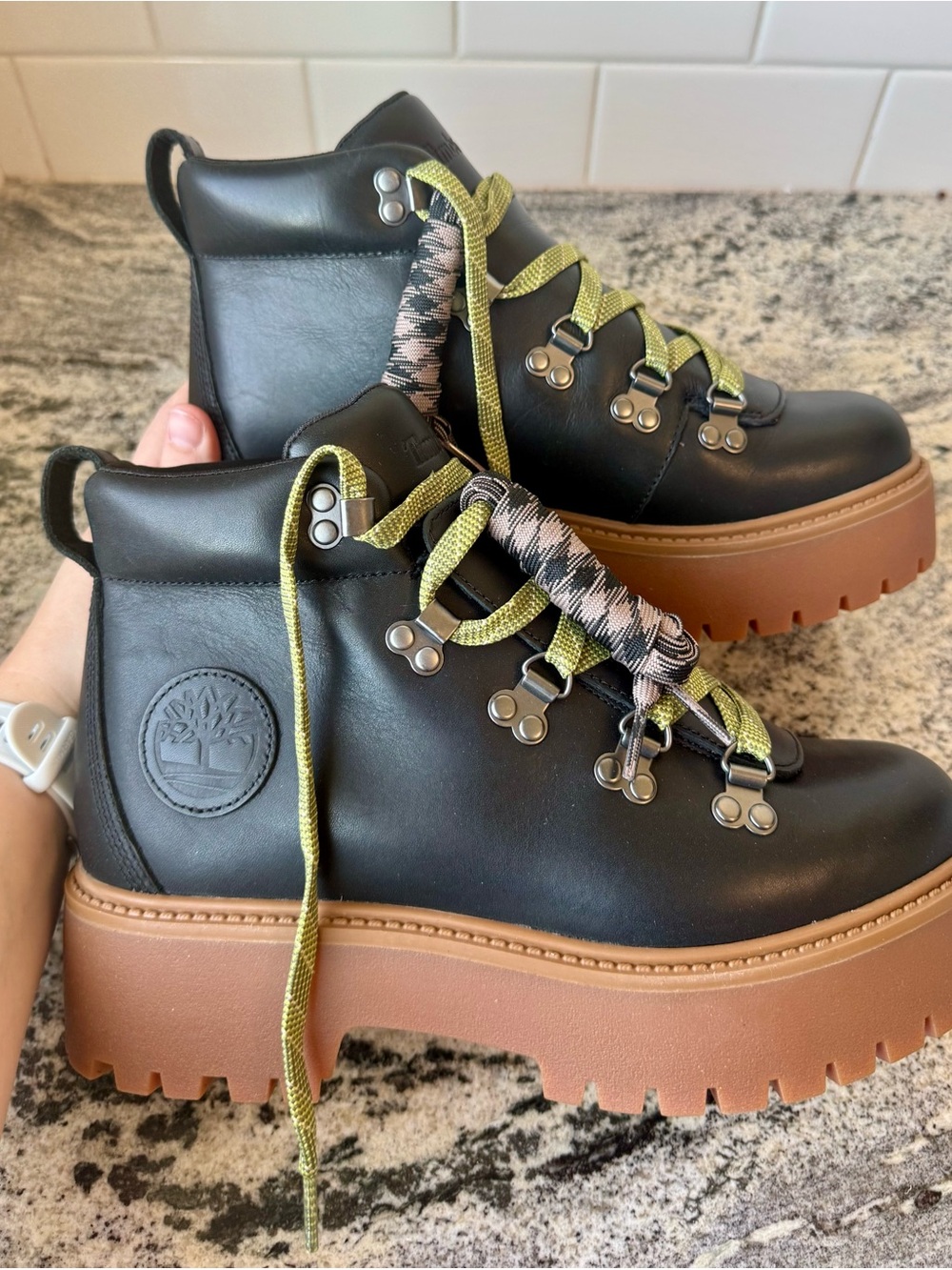 Timberland Stone Street Mid Lace-Up Platform Hiker. Size 8.5. New in box! - Picture 4 of 4